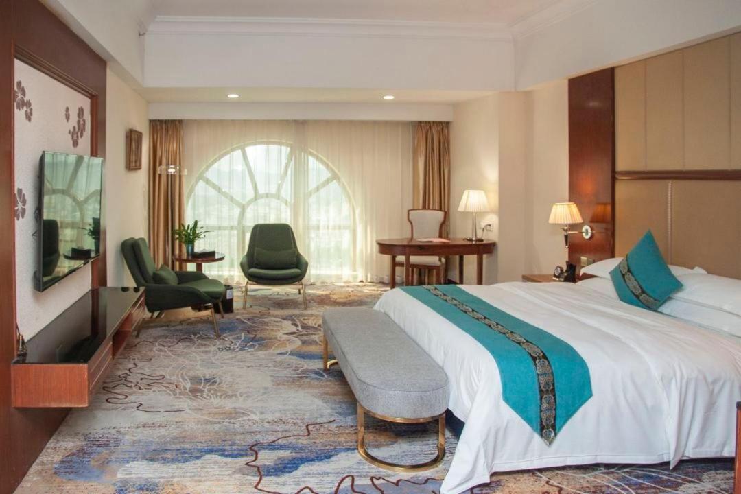 Gladden Hotel ג'יאנגמן מראה חיצוני תמונה