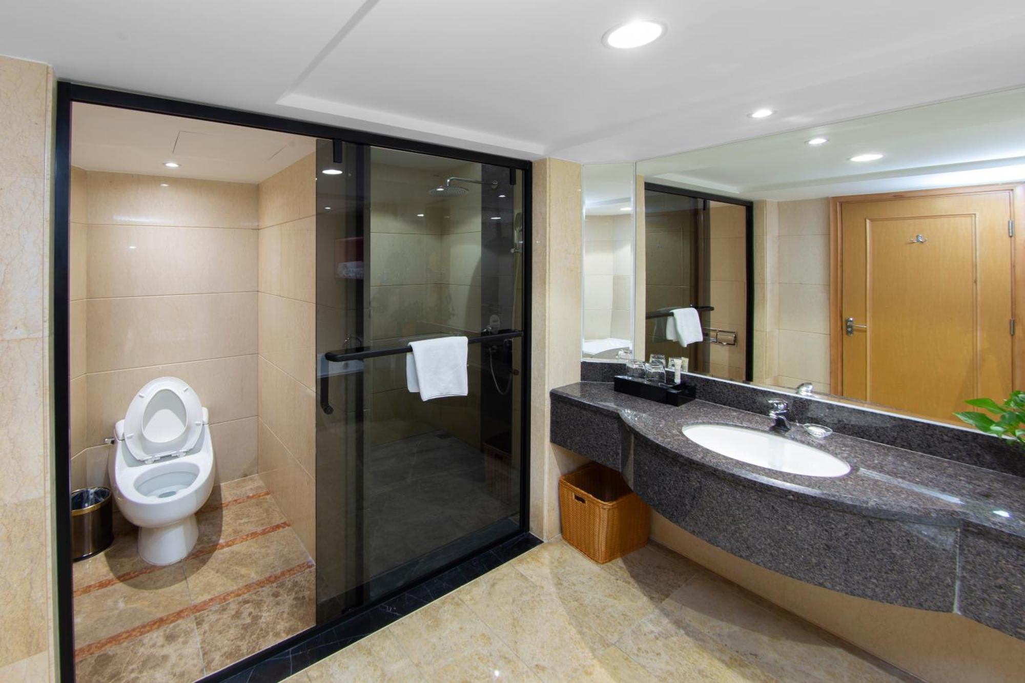 Gladden Hotel ג'יאנגמן מראה חיצוני תמונה