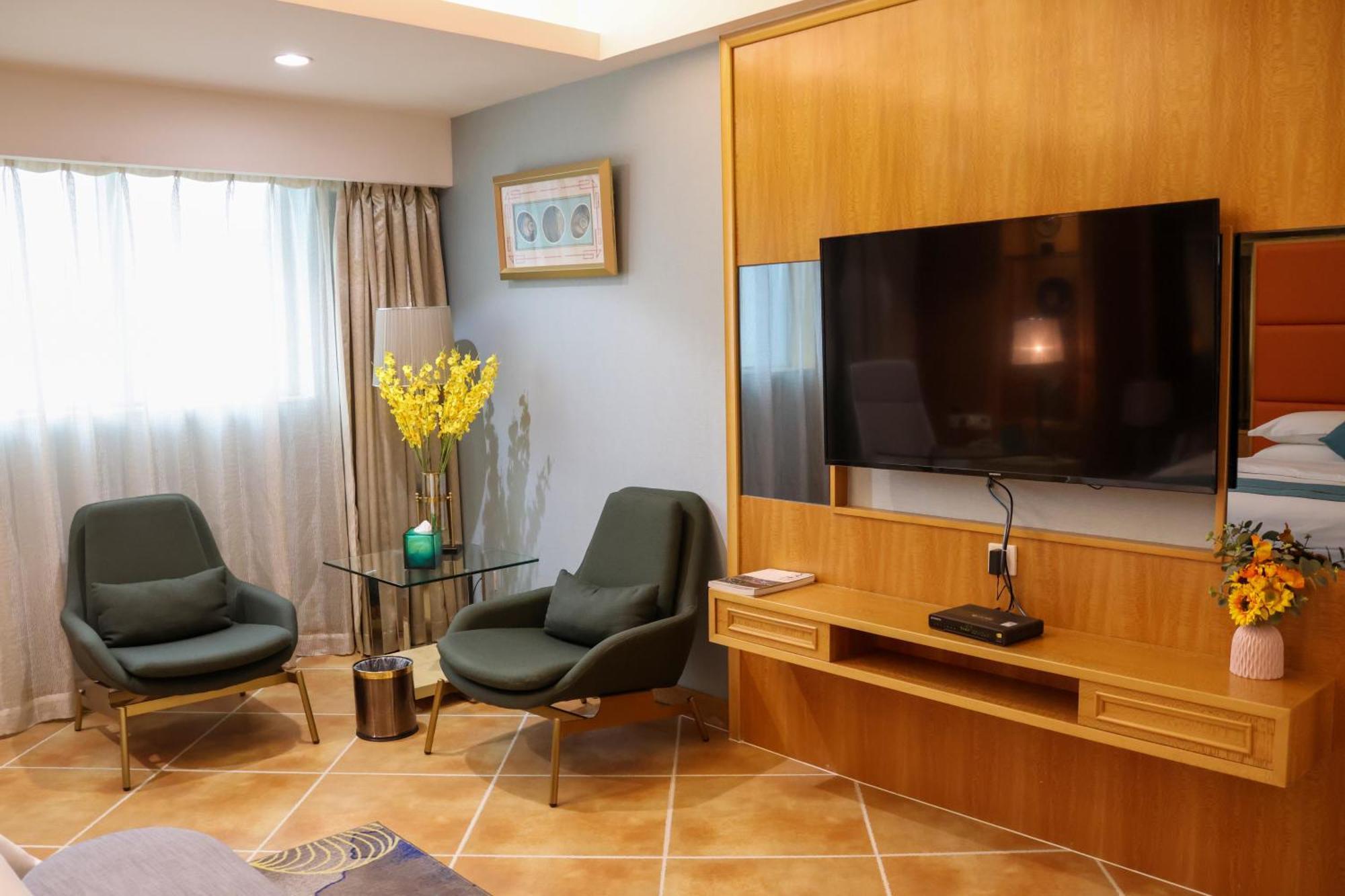 Gladden Hotel ג'יאנגמן מראה חיצוני תמונה