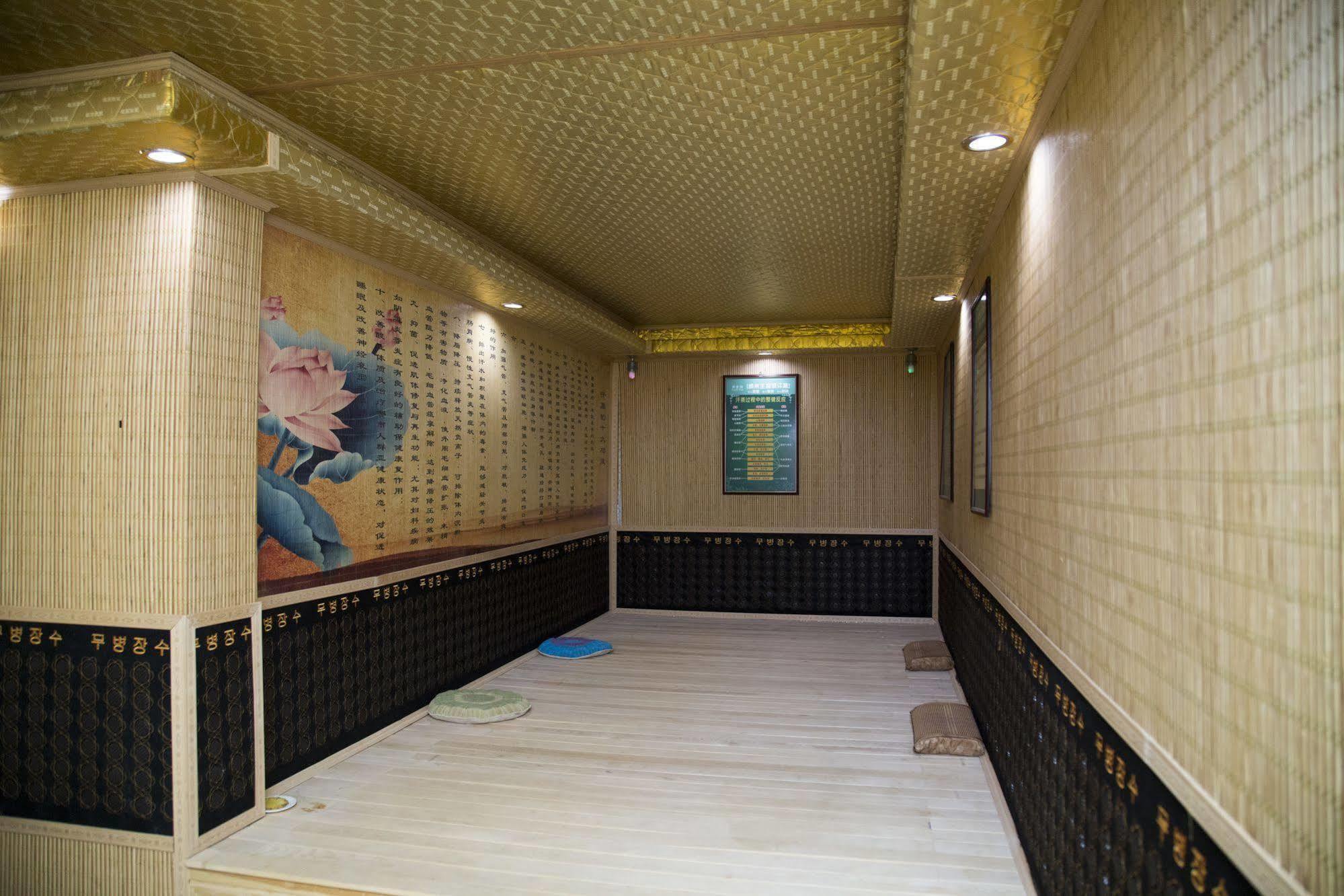 Gladden Hotel ג'יאנגמן מראה חיצוני תמונה