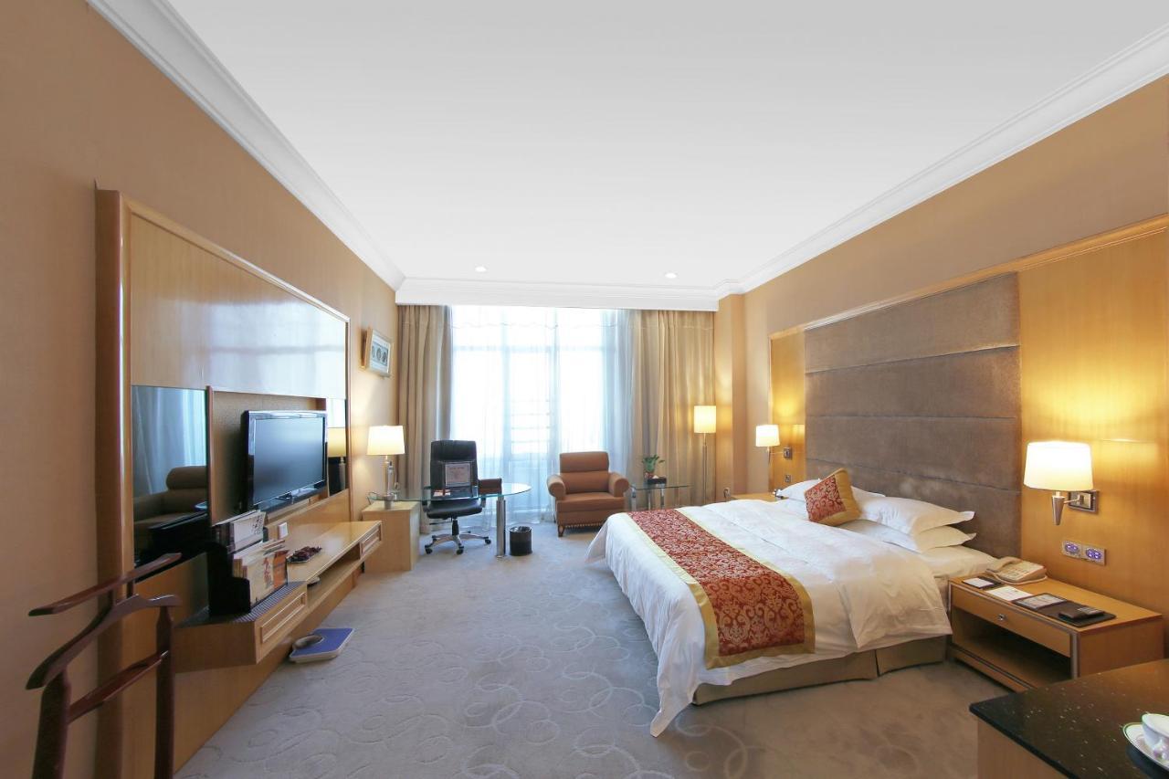 Gladden Hotel ג'יאנגמן מראה חיצוני תמונה