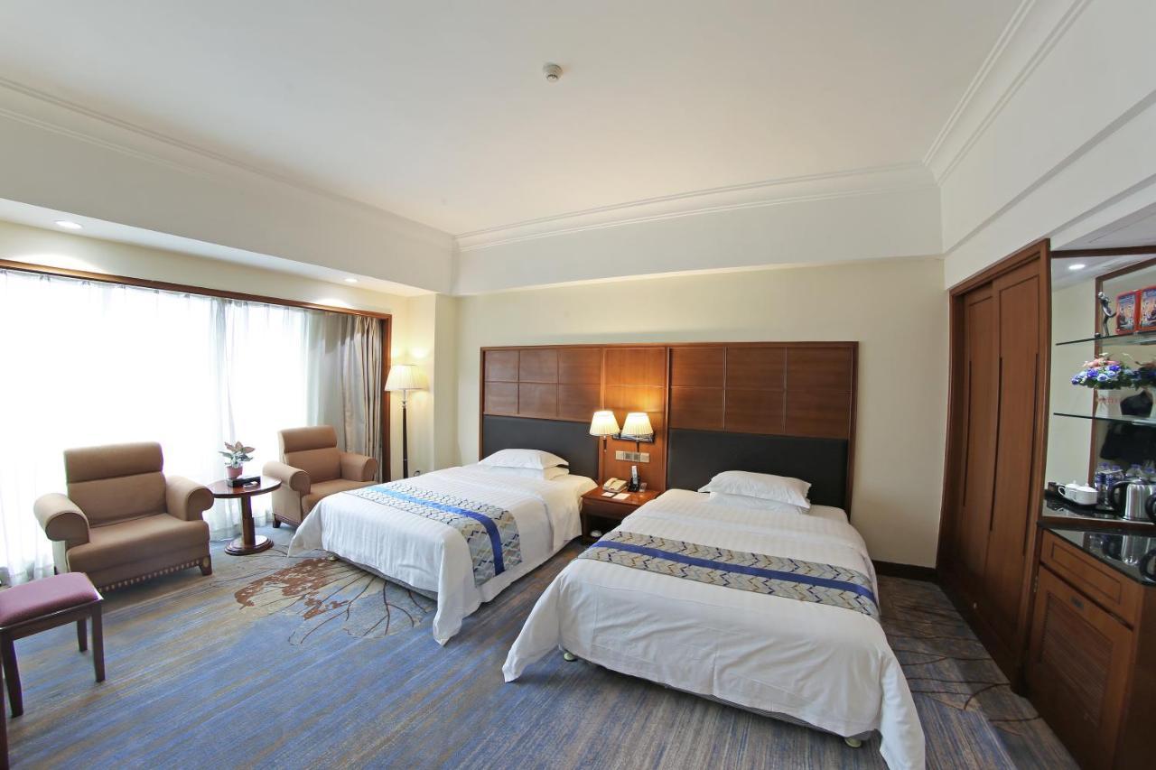 Gladden Hotel ג'יאנגמן מראה חיצוני תמונה