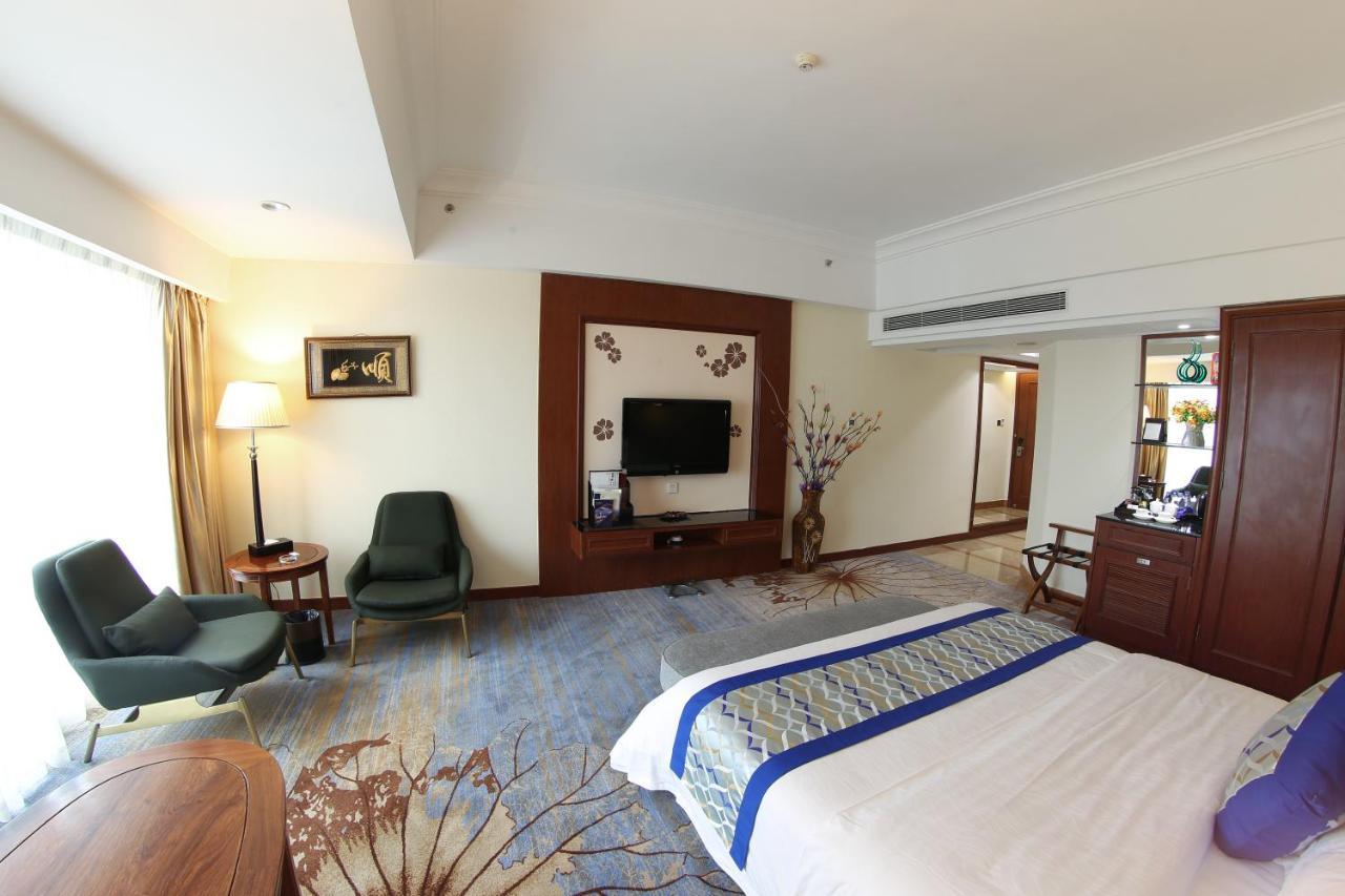 Gladden Hotel ג'יאנגמן מראה חיצוני תמונה